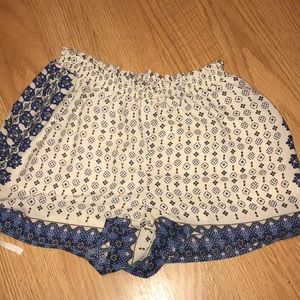 ✨Francesca’s Flowy Shorts✨